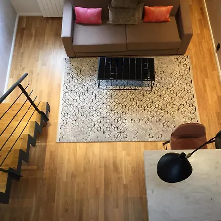 Vista Riverside Andel Suites